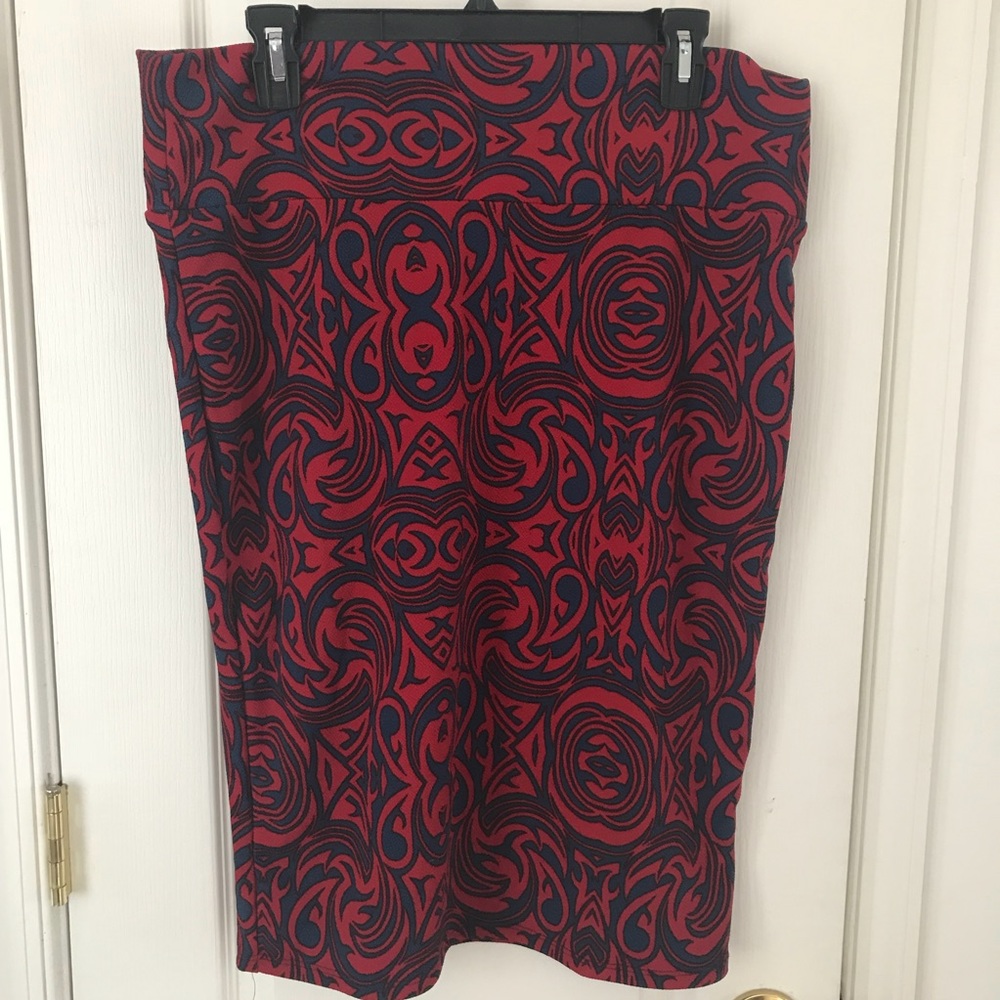 Pre-owned Lularoe Cassie XL